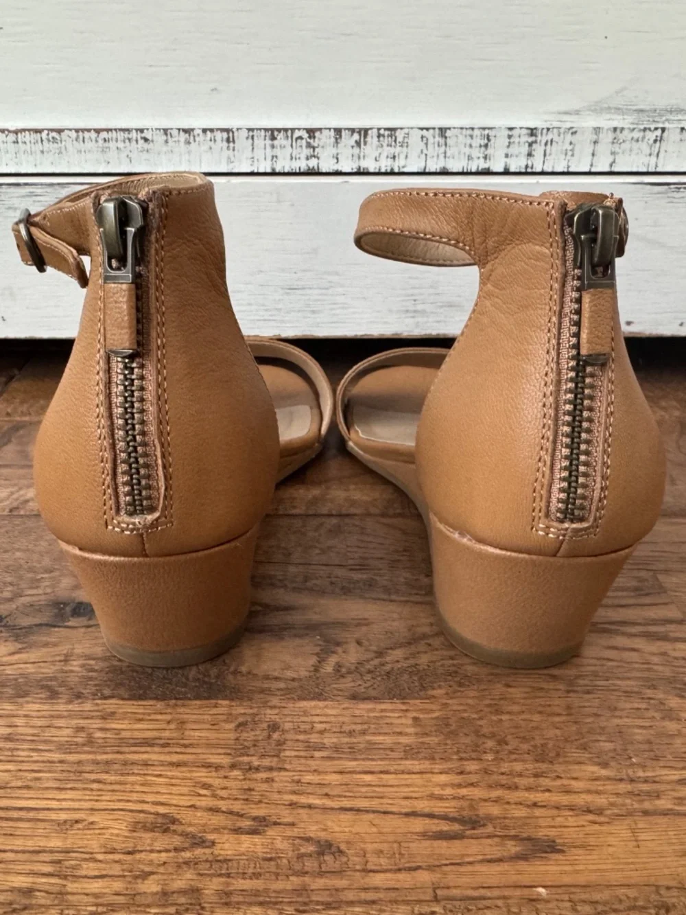 Eileen FIsher Mara Tumbled Leather Wedge Sandal Honey Women's Size‎ 8.5